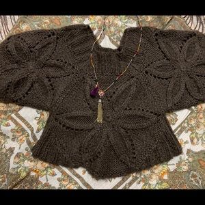 Willow & Clay crop acrylic chocolate sweater!!! Xs